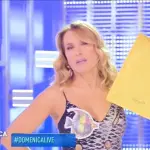 Domenica Live: Barbara D'Urso, gaffe bollente in diretta con l'ex di Dan Harrow (VIDEO)
