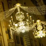 Natale 2018: Cartoni animati protagonisti per le luminarie di via Condotti a Roma (GALLERY)