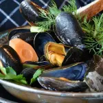 Taranto, vendevano cozze alla diossina rubate