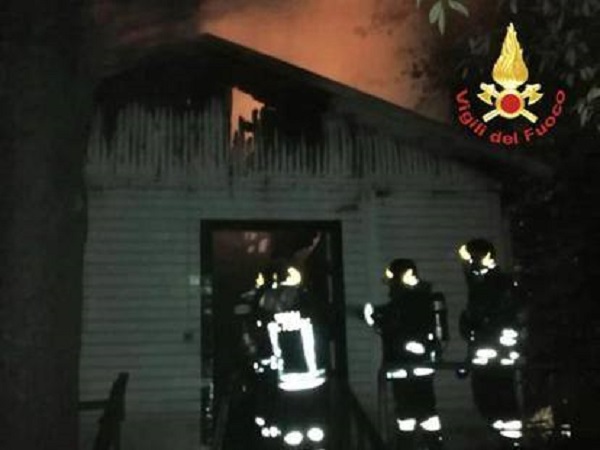 Mestre: in fiamme un'associazione di volontari, carbonizzati due corpi