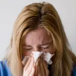 Gli cola il naso per il raffreddore ma era liquido cerebrospinale