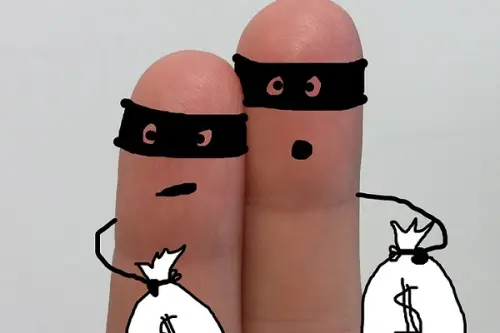 Tivoli, incastrato il ladro di sexy shop