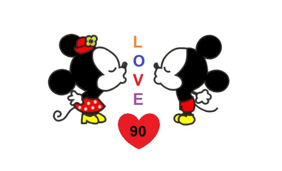 Buon compleanno a Topolino, che compie 90 anni: Chiara Ferragni è la madrina