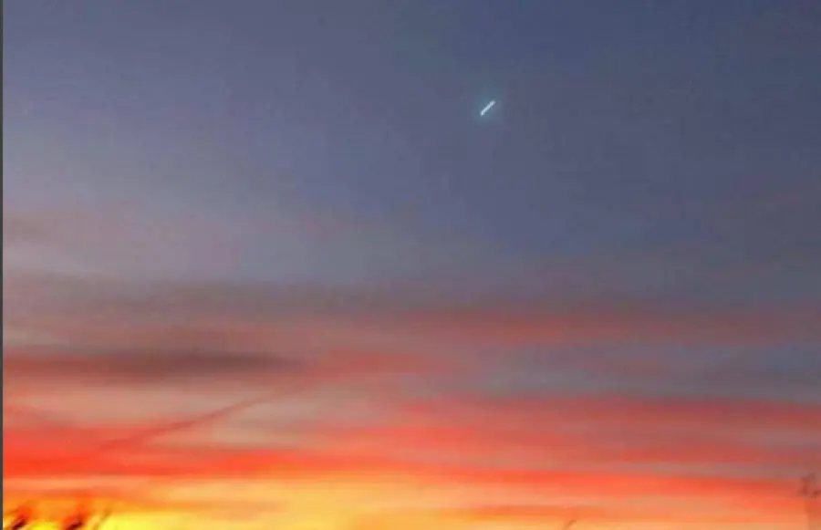 Show luminoso nei cieli italiani: un meteorite all'imbrunire (VIDEO)