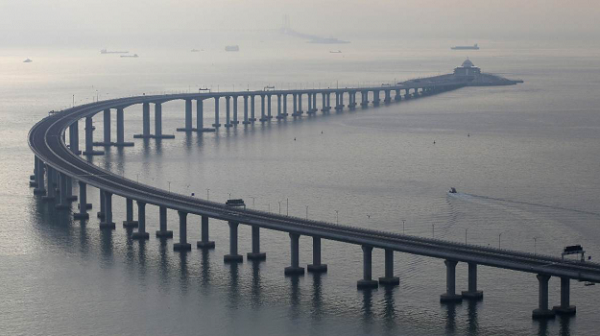 Hong Kong, inaugurato ponte sul mare più lungo al mondo (VIDEO)