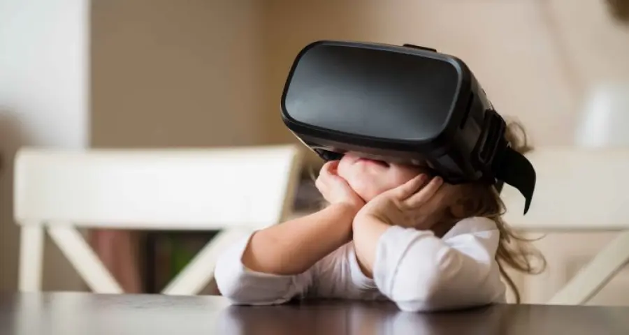 Vaccini in Brasile: per chi teme l'ago arriva la puntura in VR