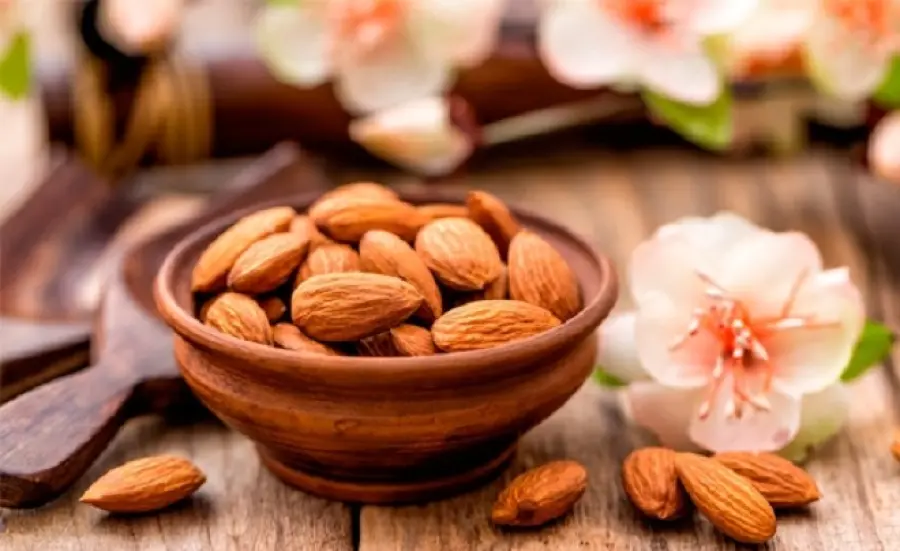 Le mandorle aiutano il diabete e il colesterolo. Ecco come