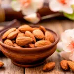 Le mandorle aiutano il diabete e il colesterolo. Ecco come