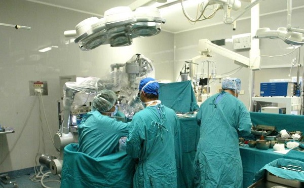 Bologna, muore dopo operazione calcoli renali. Risarcimento record