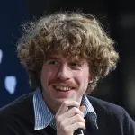 Lodo Guenzi: polemiche per il nuovo giudice di X-Factor