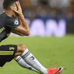 Cristiano Ronaldo in crisi: gli sponsor si allontanano ma la Juve lo difende