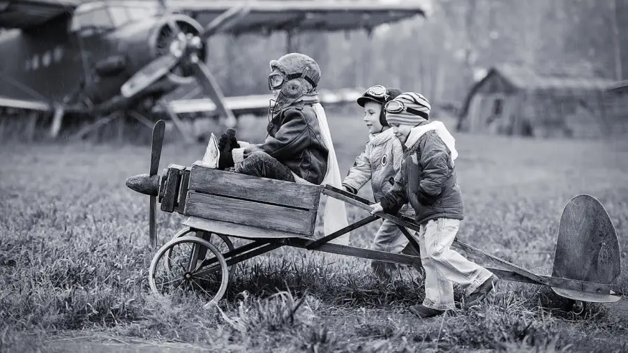 Bambini: come sono cambiati in 120 anni. Uno sguardo tra ieri e oggi