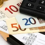 Bollette luce e gas aumenti da oggi: ecco i motivi