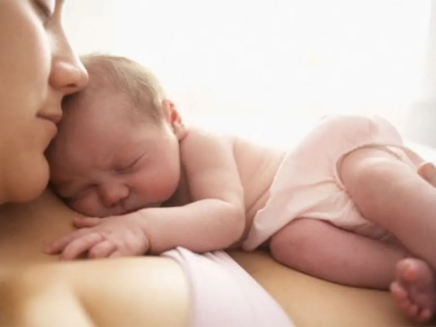 Marsupioterapia: neonati come cuccioli di canguro? Si, ma non tutti