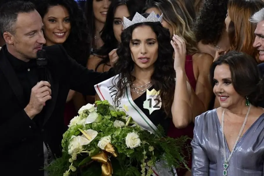 Miss Italia perdere la corona, Carlotta Maggiorana foto hot sul web?