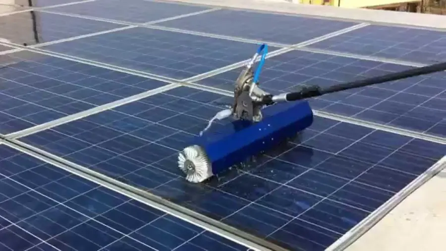 Guida alla pulizia dei pannelli fotovoltaici