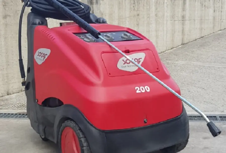 Idropulitrice ad acqua calda: a cosa serve e come funziona