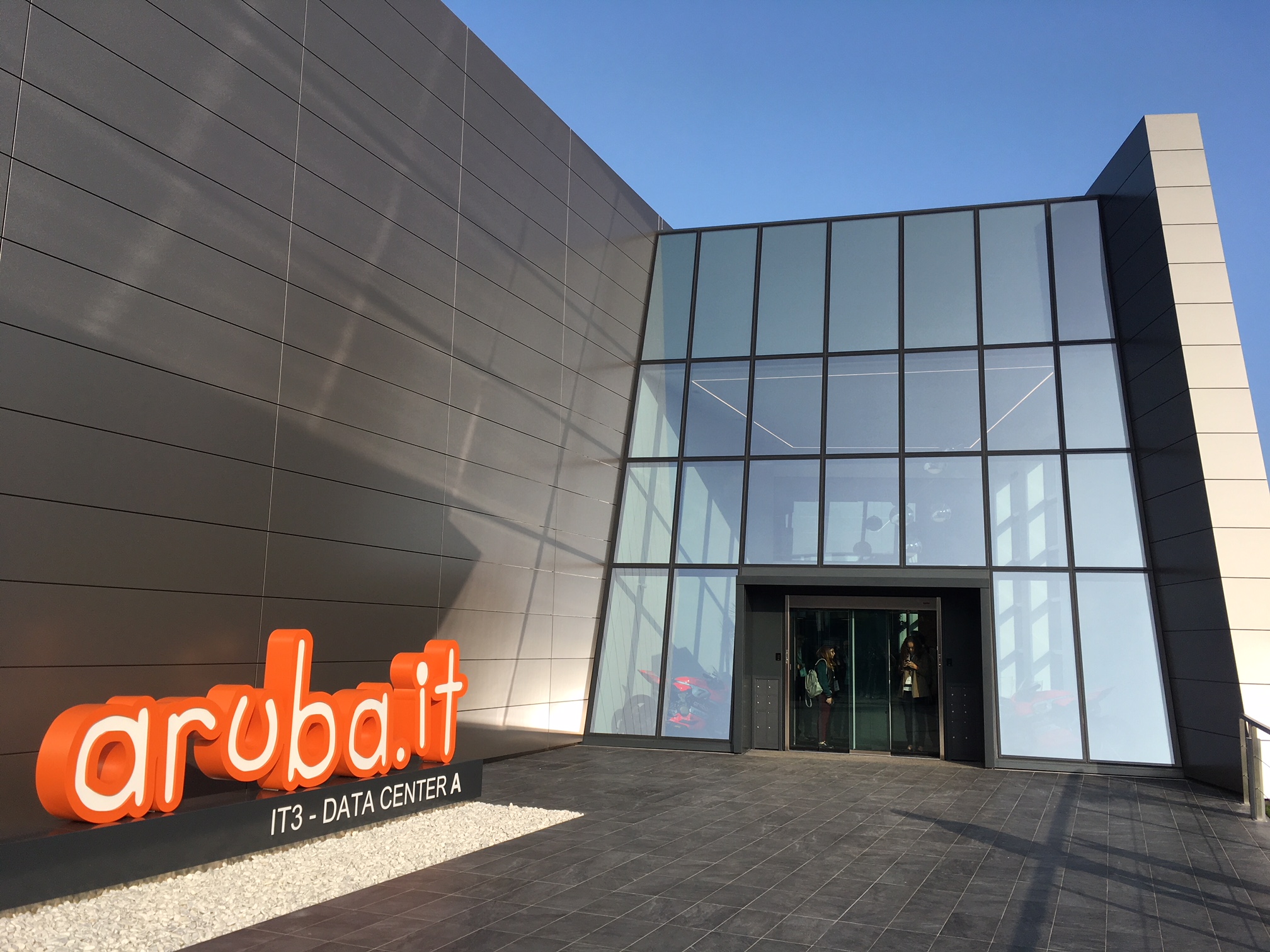 Aruba, arriva il data center a Roma: offerte di posti di lavoro