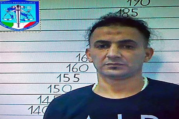 Opera, rischio terrorismo in Italia: caccia a evaso con forte radicalizzazione islamica