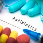 Antibiotici orali aumentano rischio calcoli renali bambini e adulti