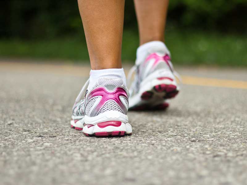 Camminata veloce fa bene al cuore: meglio del jogging