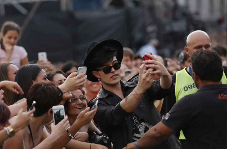 Anna Tatangelo dimentica Gigi D'Alessio con Stash?