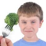 Bimbi odiano frutta e verdura: cosa fare?