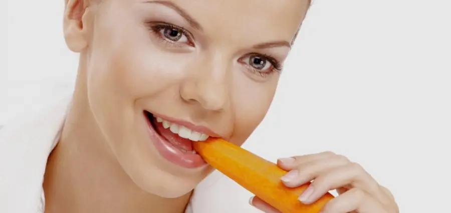 Mangiare poco per stare bene e non invecchiare