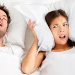 Russare fa male ai denti: pericolo carie