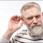 Se fumi potresti diventare sordo: rischio aumenta del 60%