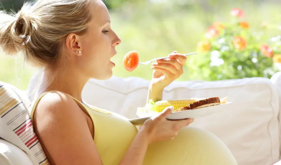 Dieta vegana durante la gravidanza: due bimbi all'ospedale di Treviso