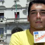 Patente sospesa perché gay: 100mila euro di risarcimento