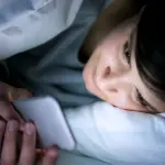 Allarme 'ritirati sociali': ragazzi dipendenti da Internet e nomofobici