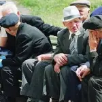 Italiani sempre più vecchi, nascite al palo