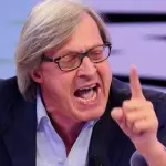Se Sgarbi dice a Celentano 'anziano ignorante'