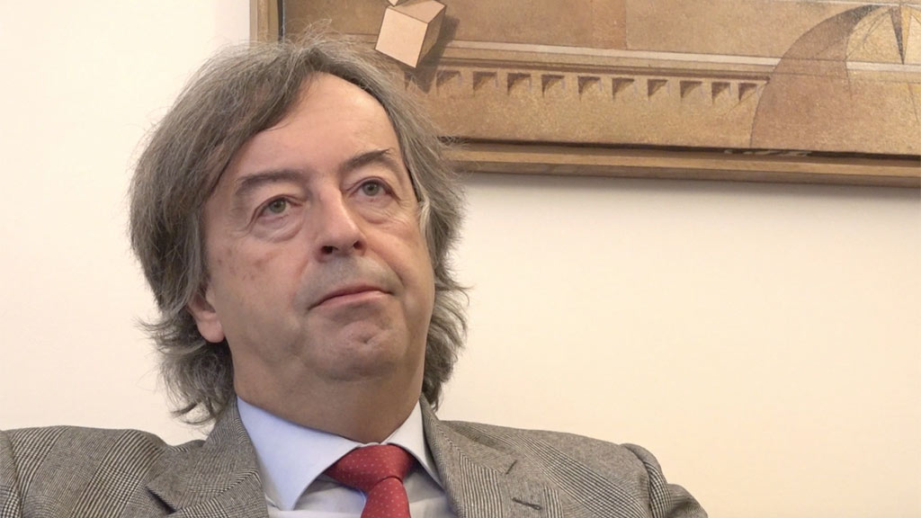 Roberto Burioni bacchetta Salvini e Di Maio perché adulano no vax