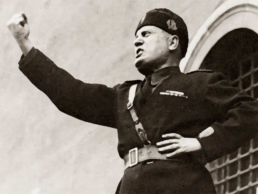 'Duce ha fatto grandi cose': il dem Sguanci riabilita Mussolini