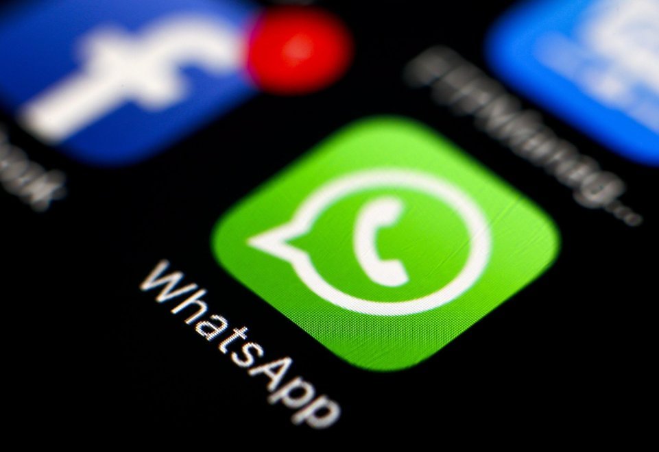 WhatsApp a pagamento dal 13 gennaio 2018: è vero?