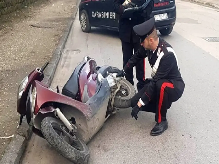 Rapina a Palermo, viene fatto cadere dal motorino e gli rubano 10mila euro