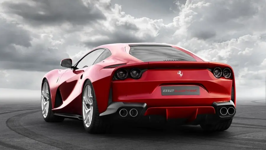 Ferrari 812 Superfast: la stradale di Maranello più veloce di sempre