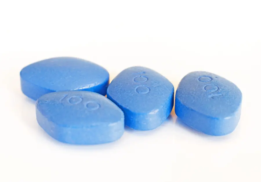 Viagra senza prescrizione medica nelle farmacie inglesi: colpo al commercio illegale