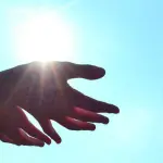 Psoriasi alle unghie, cause e cura: niente smalto per coprirla