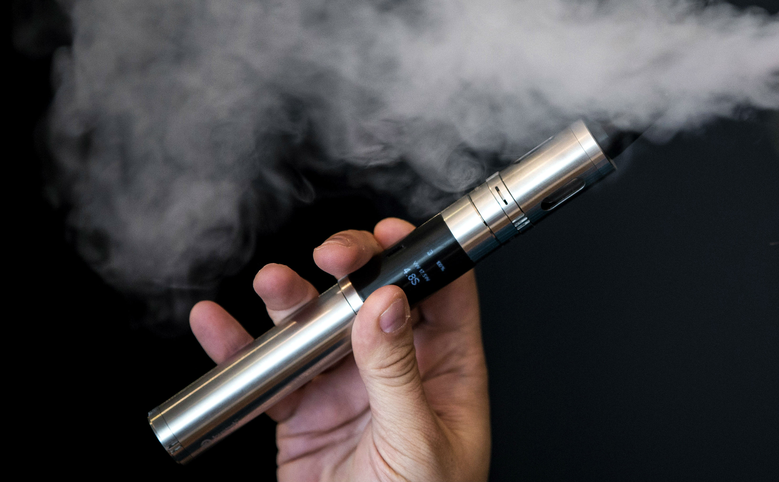 Tasse sulle sigarette elettroniche: salutare per lo Stato, non per gli svapatori