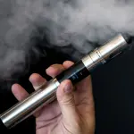 Tasse sulle sigarette elettroniche: salutare per lo Stato, non per gli svapatori