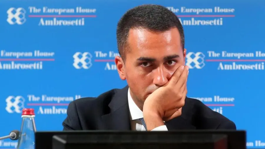 New York Times boccia Luigi Di Maio: non ha mai lavorato e non si è laureato