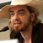 Morgan lacera Asia Argento: 'Una madre del genere non è tanto un buon modello'