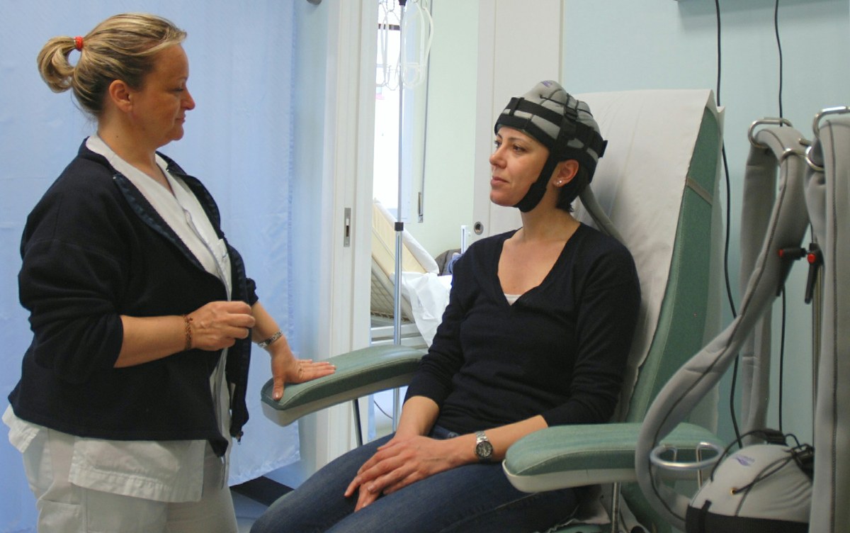 Chemioterapia senza caduta capelli con la cuffia Paxman