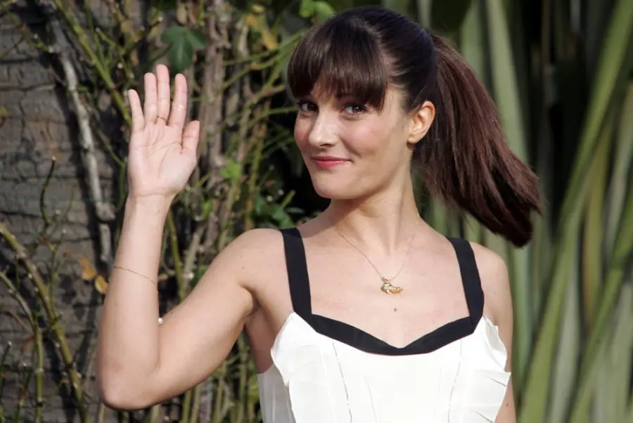 Le pene di Victoria Cabello per la malattia di Lyme, ora solo svago