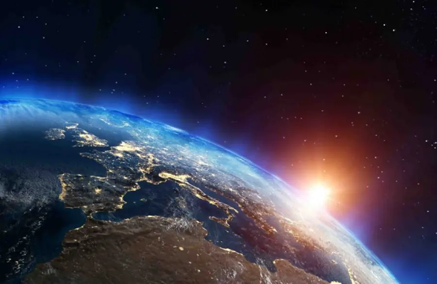 Google Maps ti porta tra lune e pianeti, nello spazio