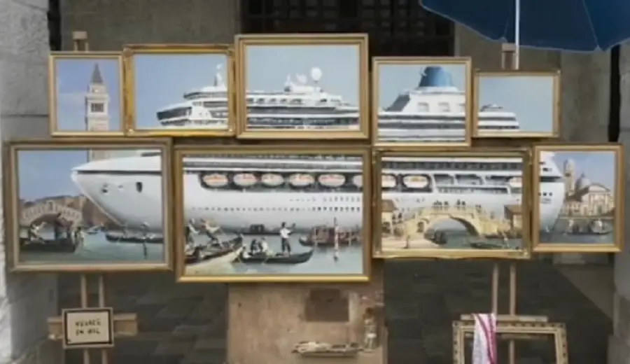 Banksy espone bancarella abusiva a Venezia e viene allontanato, il video è virale